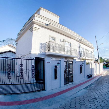 Villa Di Manu Pousada ペーニャ エクステリア 写真